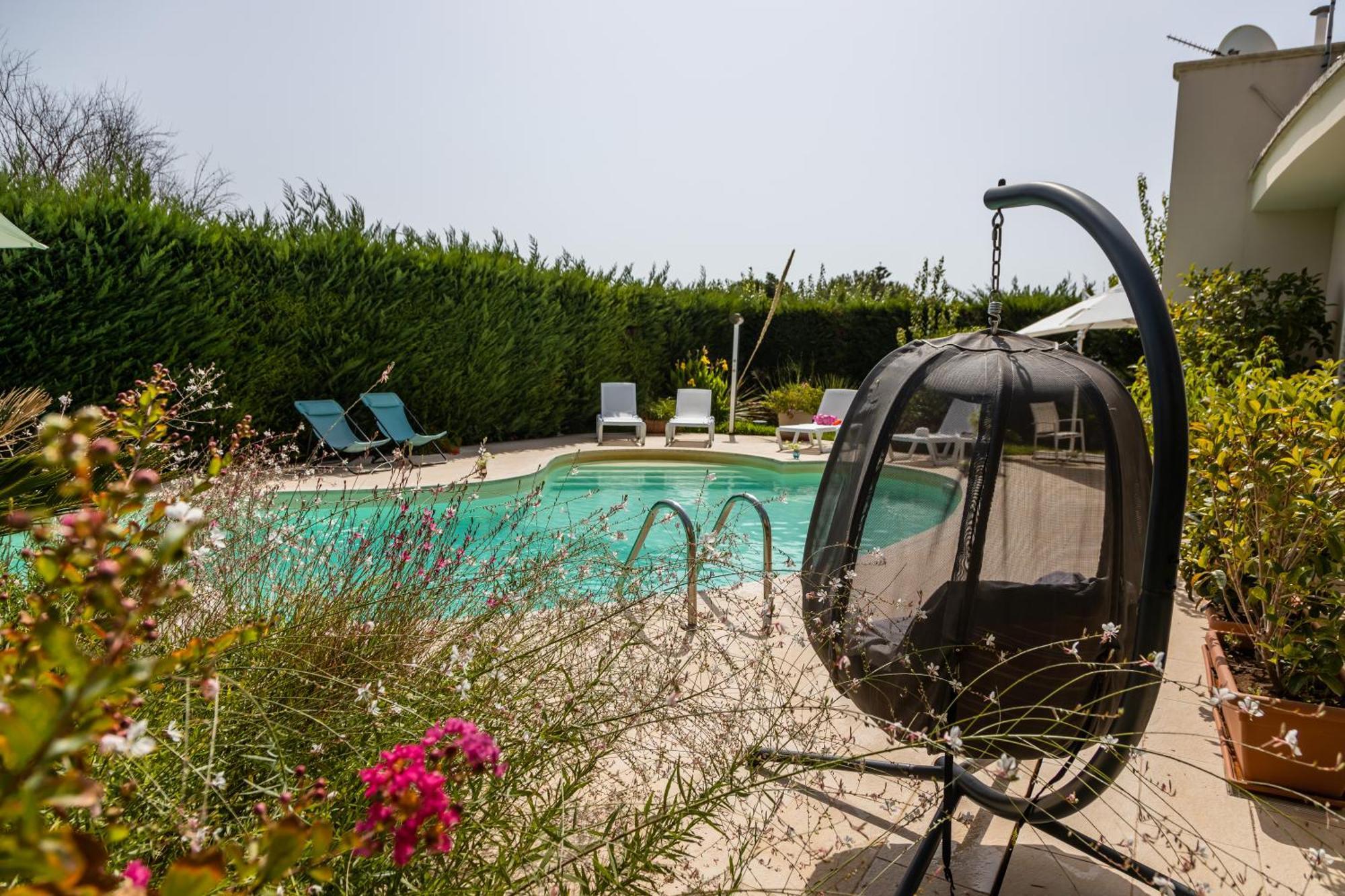 La Collina Di Montegrappa - Suites With Heated Private Pool - Suites With Shared Pool Tuglie Bagian luar foto