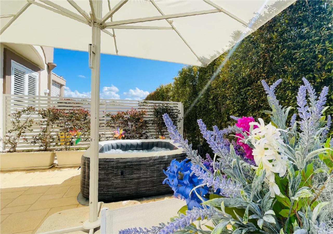 La Collina Di Montegrappa - Suites With Heated Private Pool - Suites With Shared Pool Tuglie Bagian luar foto
